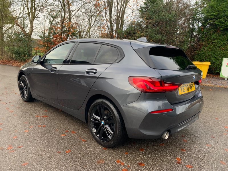 BMW 1 SERIES