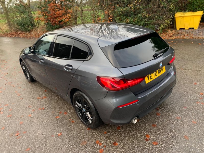 BMW 1 SERIES