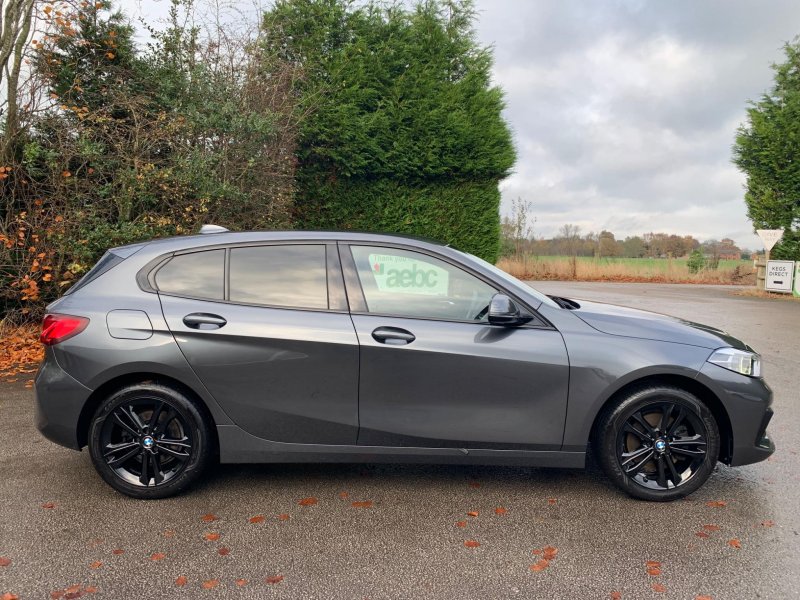 BMW 1 SERIES