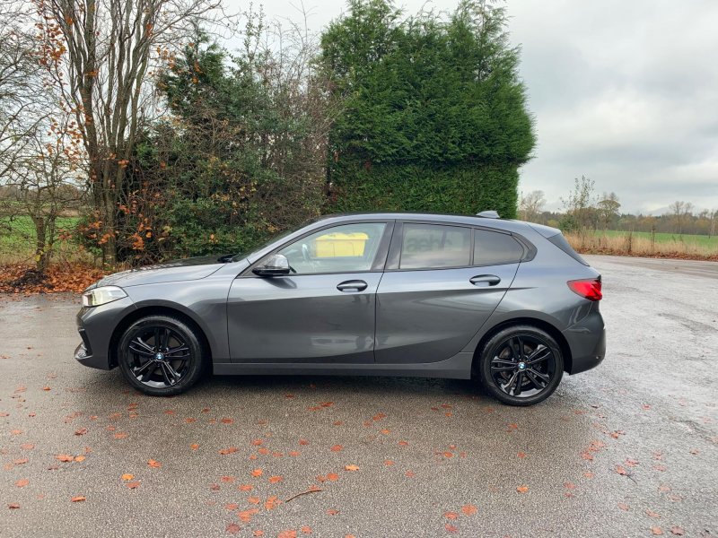 BMW 1 SERIES