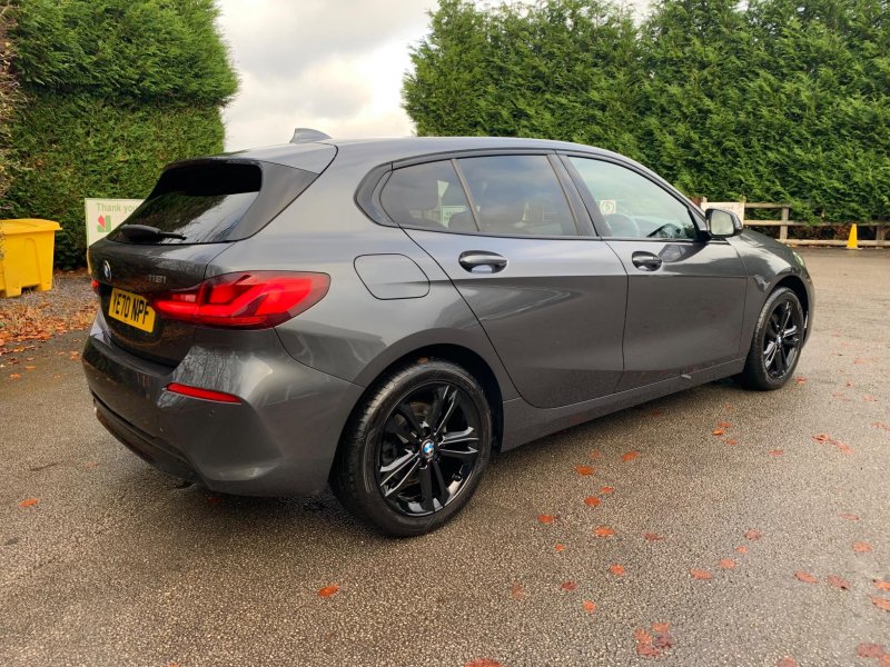 BMW 1 SERIES