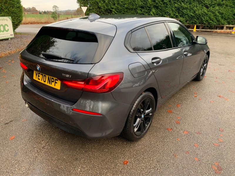 BMW 1 SERIES