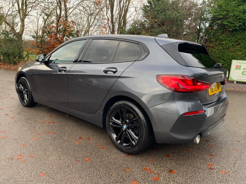 BMW 1 SERIES