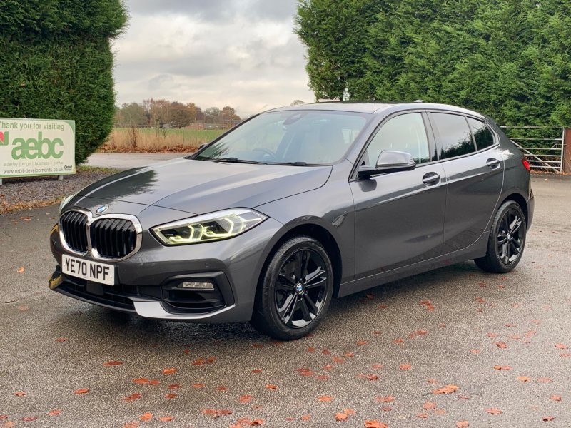 BMW 1 SERIES