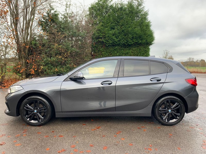 BMW 1 SERIES