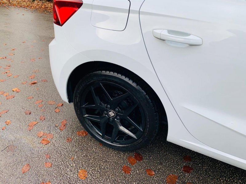 SEAT IBIZA