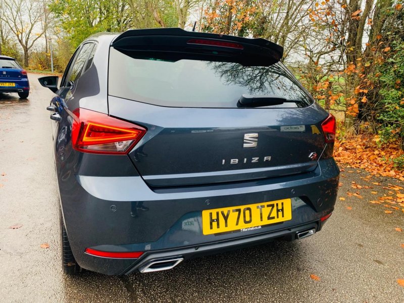 SEAT IBIZA