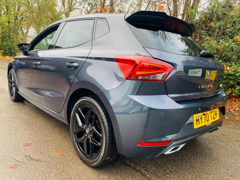 SEAT IBIZA
