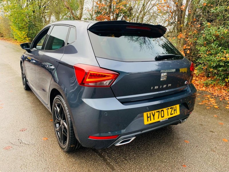 SEAT IBIZA