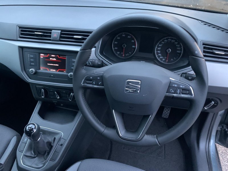 SEAT IBIZA