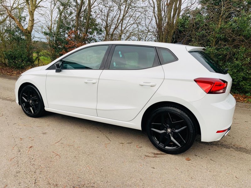 SEAT IBIZA