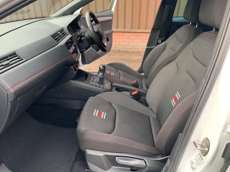 SEAT IBIZA