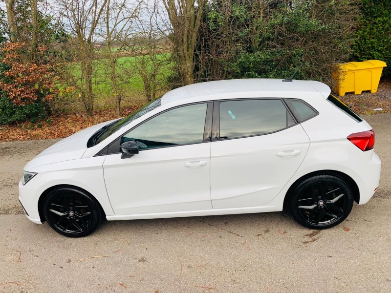 SEAT IBIZA