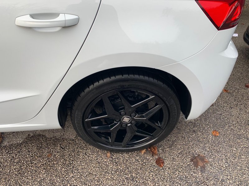 SEAT IBIZA