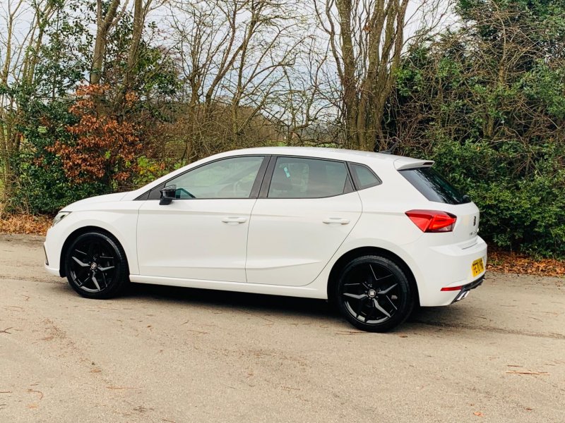 SEAT IBIZA