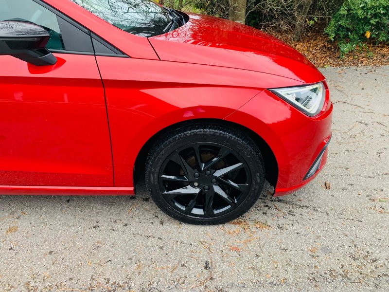 SEAT IBIZA