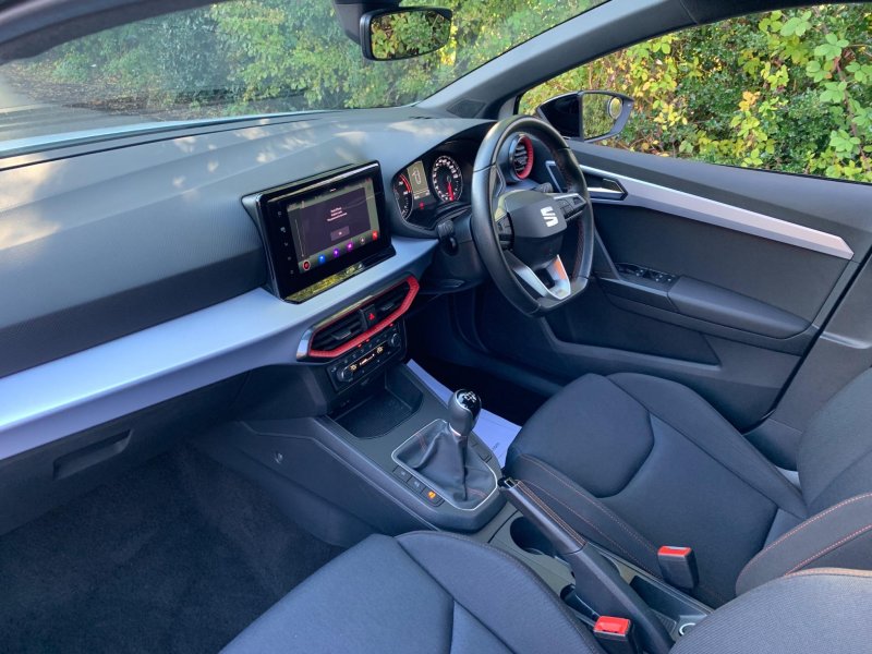 SEAT IBIZA