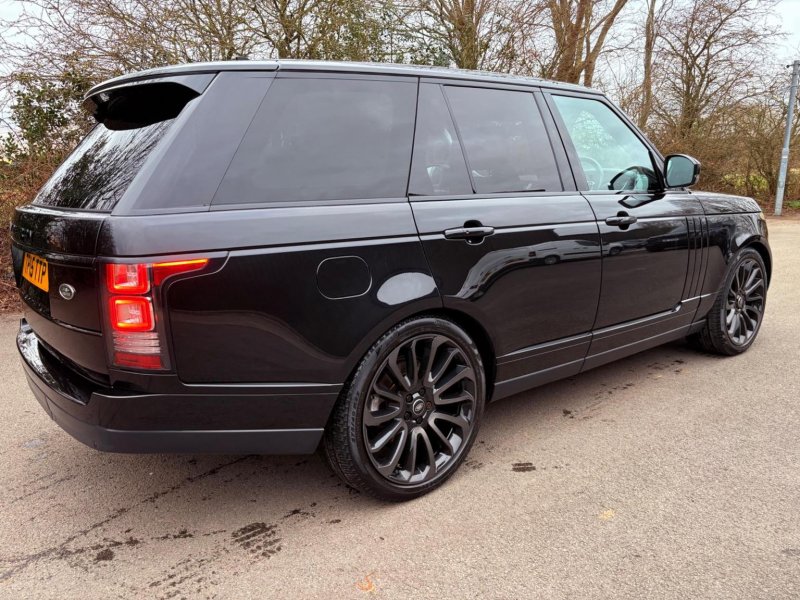 LAND ROVER RANGE ROVER