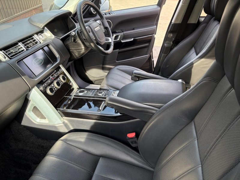 LAND ROVER RANGE ROVER