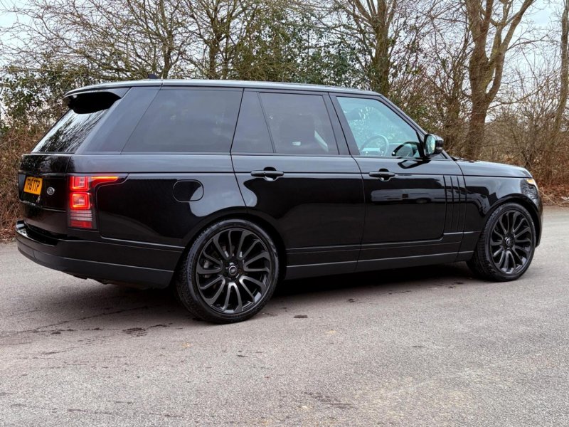 LAND ROVER RANGE ROVER