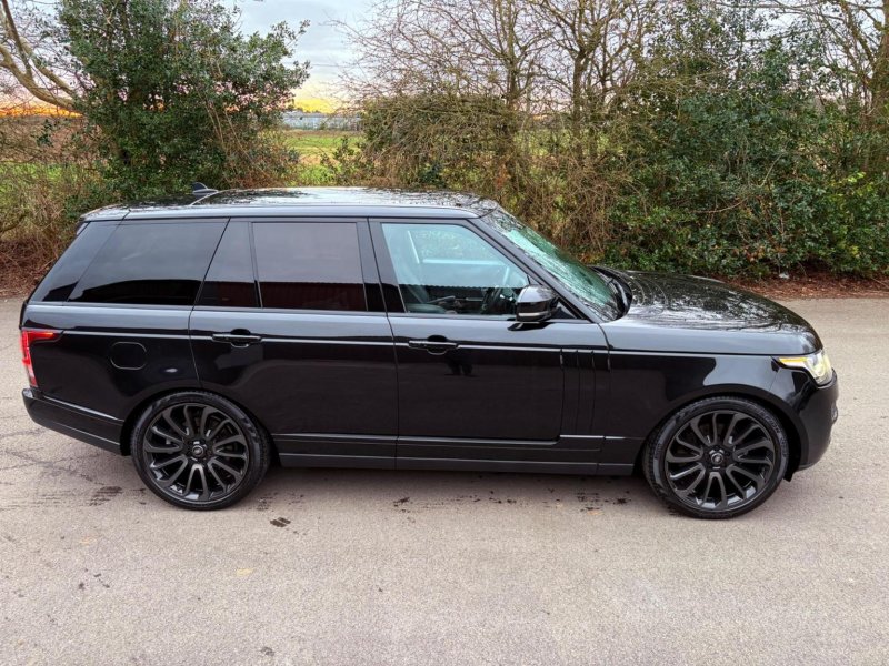 LAND ROVER RANGE ROVER