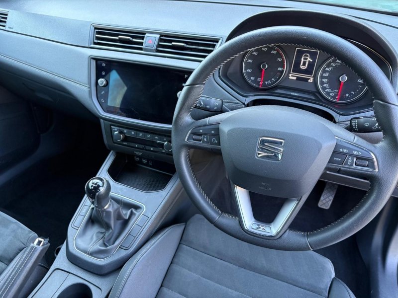 SEAT IBIZA
