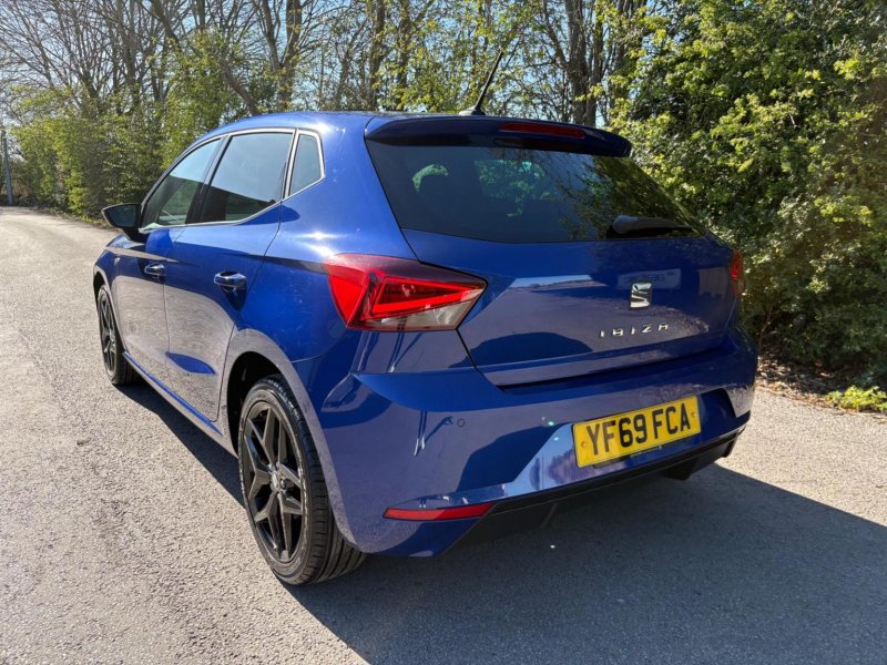 SEAT IBIZA