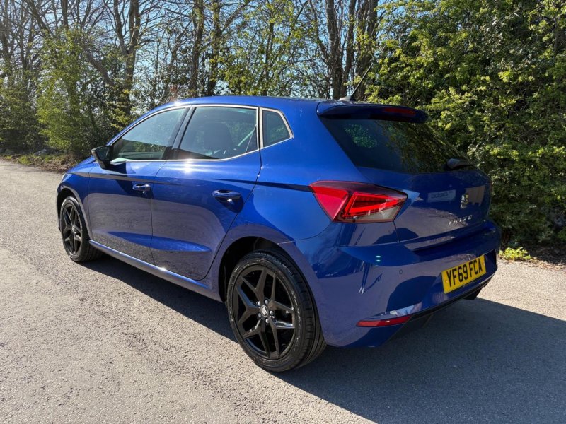 SEAT IBIZA