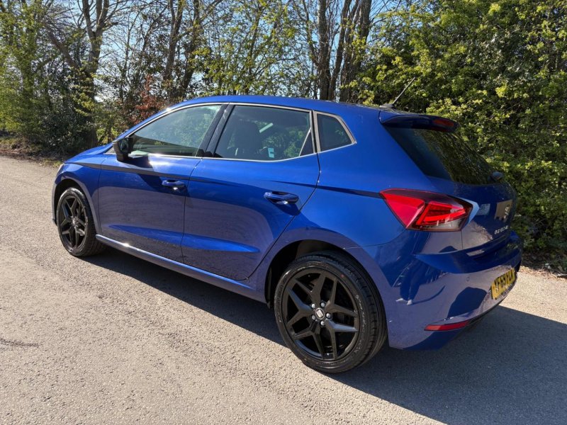 SEAT IBIZA