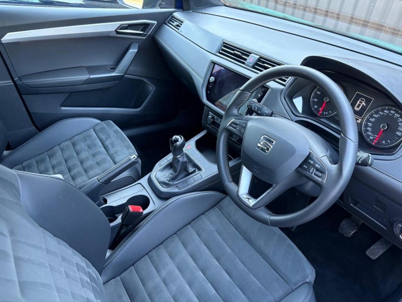 SEAT IBIZA