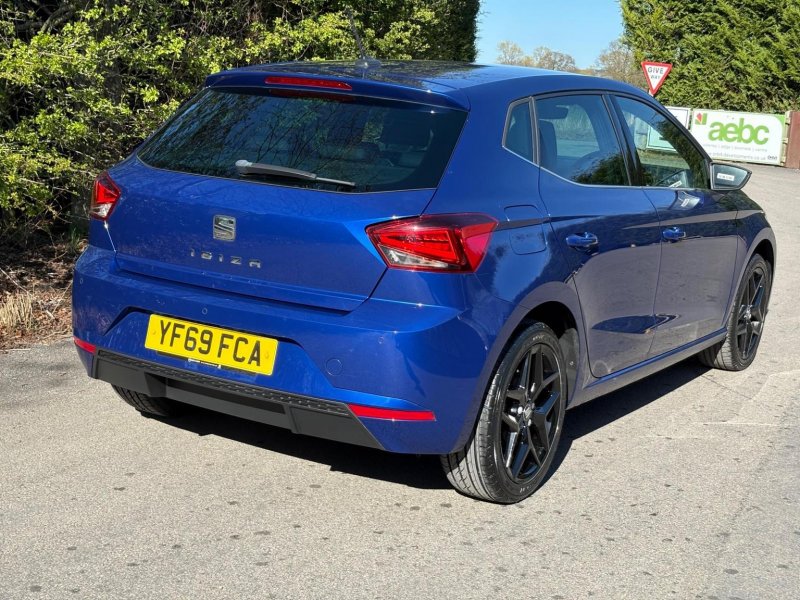 SEAT IBIZA