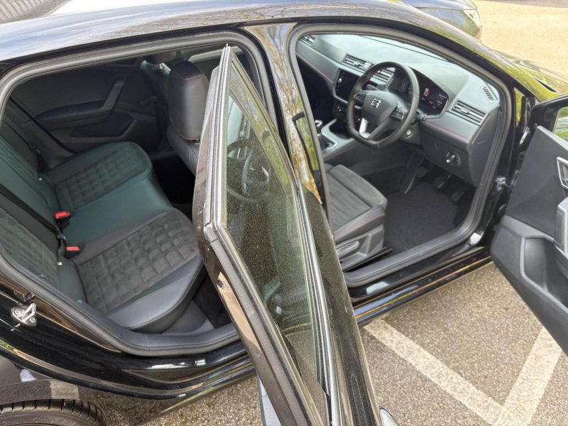 SEAT IBIZA