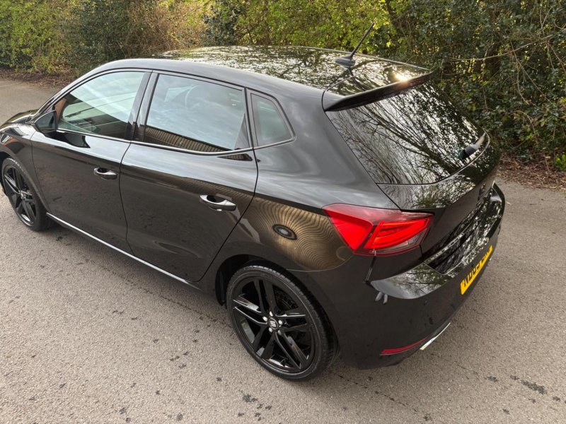 SEAT IBIZA