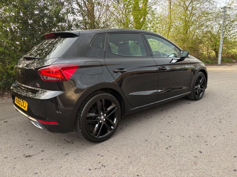 SEAT IBIZA