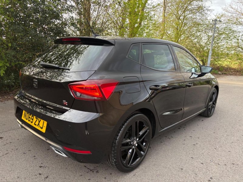 SEAT IBIZA