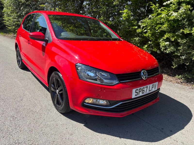VOLKSWAGEN POLO