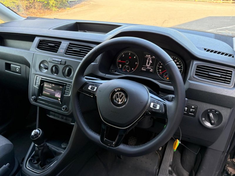 VOLKSWAGEN CADDY